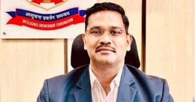 NCB के जोनल डायरेक्टर अमित घावते के खिलाफ गंभीर आरोपों के बीच FIR दर्ज की गई है.