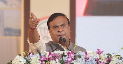 असम में हिमंता का कांग्रेस में 'सर्जिकल स्ट्राइक'.