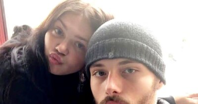 अपने बॉयफ्रेंड के साथ बॉबी.