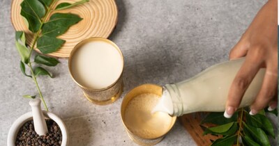 গরমে ডিহাইড্রেশন ও পেটের তাপ থেকে বাঁচতে পান করুন এই সাদা পানীয়: জানুন উপকারিতা