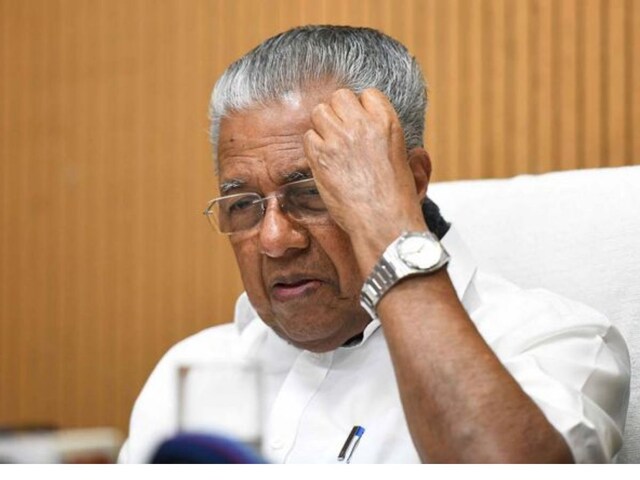 'घर जाकर पूछो...' विकास कार्यों से जुड़े सवाल पर मंच पर ही तमतमा गए CM साहब