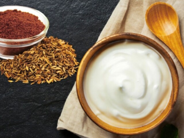 गर्मी में पेट की हर समस्या का जड़ से इलाज! दही में भूनकर मिला दें ये चीज