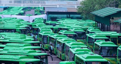 DTC बसों की संख्‍या लगातार कम होती जा रही है. बस से यात्रा करने वालों की संख्‍या में भी भारी कमी आई है. (फाइल फोटो) 