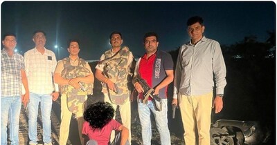 दिल्ली पुलिस की फायरिंग में आरोपी जख्मी हो गया.