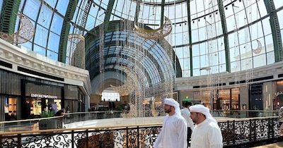 दुबई में प्रॉपर्टी की कीमत 5 फीसदी तक सस्‍ती हो गई है. 