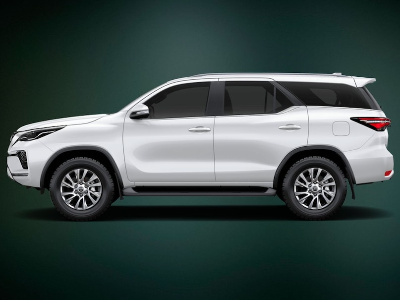 Toyota Fortuner White 