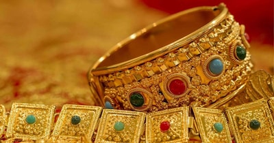 सोना अब पुलबैक फेज यानी गिरावट के दौर से गुजर रहा है. 