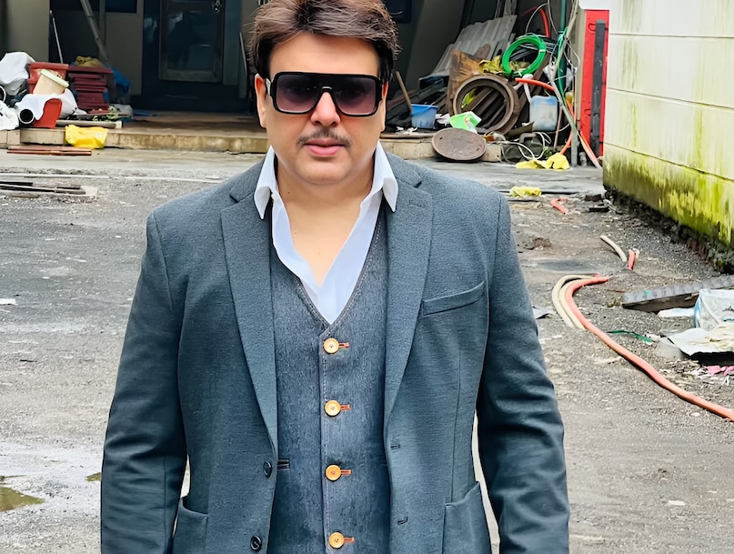 Govinda Career Downfall Story, Why Govinda left Bollywood, Govinda vs David Dhawan fight, Govinda biggest mistake, Aa Gaya Hero box office failure, गोविंदा का करियर खत्म क्यों हुआ, गोविंदा की आखिरी फिल्म, गोविंदा बनाम डेविड धवन विवाद, बॉलीवुड सुपरस्टार्स का पतन, गोविंदा कमबैक न्यूज