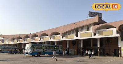 होली पर बस अड्डे पर बढ़ी यात्रियों की भीड़.