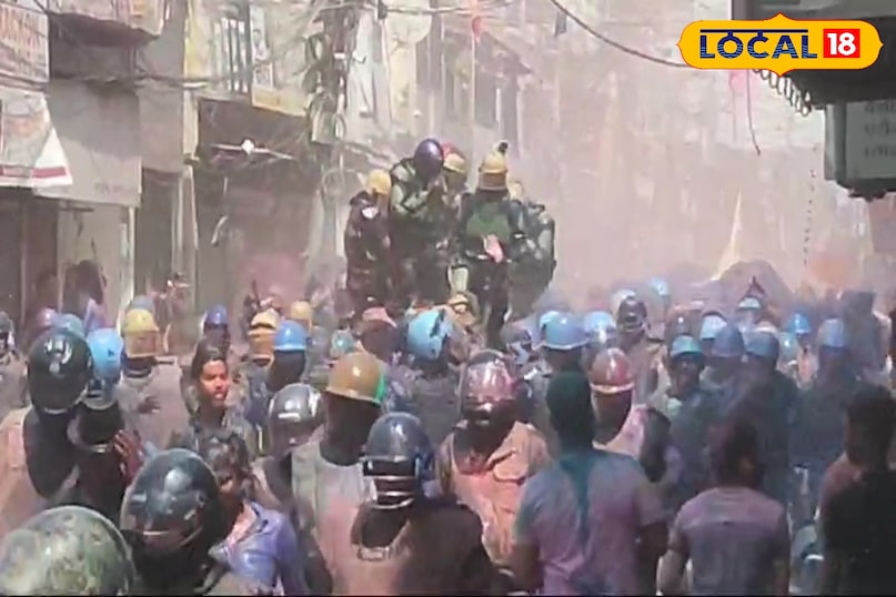 बाबा विश्वनाथ मंदिर का इतिहास, शाहजहांपुर की होली कैसे मनाई जाती है, लाट साहब का जुलूस कैसे निकाला जाता है, लाट साहब का जुलूस कब से निकाला जा रहा है, लोकल 18, History of Baba Vishwanath Temple, how Holi is celebrated in Shahjahanpur, how is the procession of Laat Saheb taken out, since when is the procession of Laat Saheb being taken out, Local 18 बाबा विश्वनाथ मंदिर का इतिहास, शाहजहांपुर की होली कैसे मनाई जाती है, लाट साहब का जुलूस कैसे निकाला जाता है, लाट साहब का जुलूस कब से निकाला जा रहा है, लोकल 18, History of Baba Vishwanath Temple, how Holi is celebrated in Shahjahanpur, how is the procession of Laat Saheb taken out, since when is the procession of Laat Saheb being taken out, Local 18