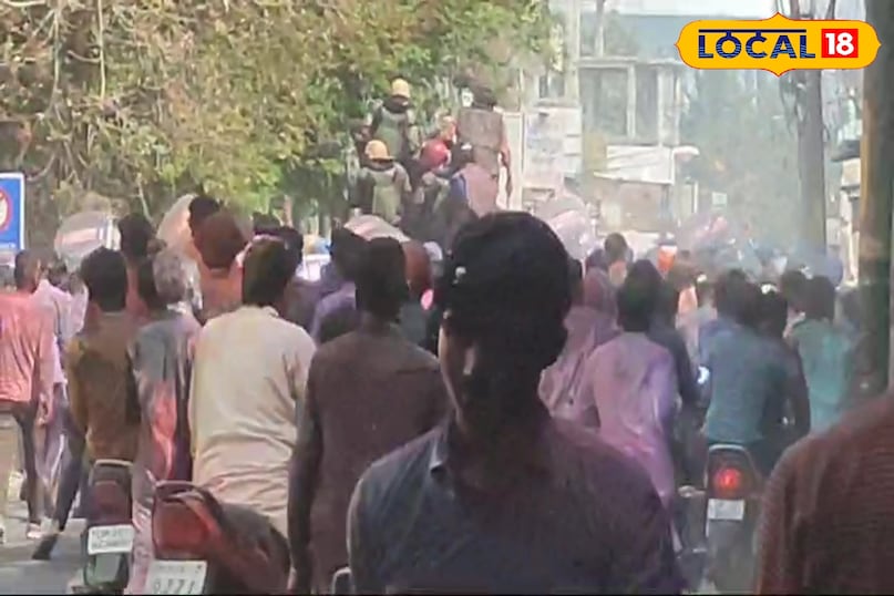 बाबा विश्वनाथ मंदिर का इतिहास, शाहजहांपुर की होली कैसे मनाई जाती है, लाट साहब का जुलूस कैसे निकाला जाता है, लाट साहब का जुलूस कब से निकाला जा रहा है, लोकल 18, History of Baba Vishwanath Temple, how Holi is celebrated in Shahjahanpur, how is the procession of Laat Saheb taken out, since when is the procession of Laat Saheb being taken out, Local 18 बाबा विश्वनाथ मंदिर का इतिहास, शाहजहांपुर की होली कैसे मनाई जाती है, लाट साहब का जुलूस कैसे निकाला जाता है, लाट साहब का जुलूस कब से निकाला जा रहा है, लोकल 18, History of Baba Vishwanath Temple, how Holi is celebrated in Shahjahanpur, how is the procession of Laat Saheb taken out, since when is the procession of Laat Saheb being taken out, Local 18