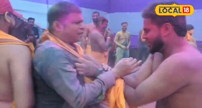 भोजपुर में होली के पहले ही युवाओ पर चढ़ा होली का खुमार,कुर्ता फाड़ होली से खुशनुमा