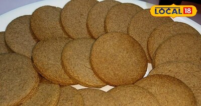 यह बिस्किट गांव में महिलाए बनाती है