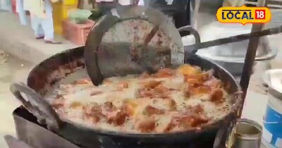 Chhapra's Ekma Market: Rohit's Chop-Pakora Sensation Draws Daily Crowds