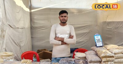 फूड आयटम बेचते युवा श्री राम सिंह लोधी 