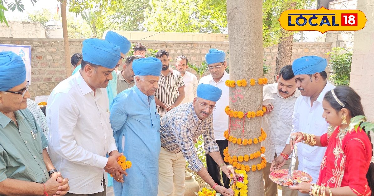 रेगिस्तान में ‘भगवान’ बना पानी! बाड़मेर में नल की पूजा कर मनाया जल दिवस, अनोखा नजारा देख हर कोई हैरान