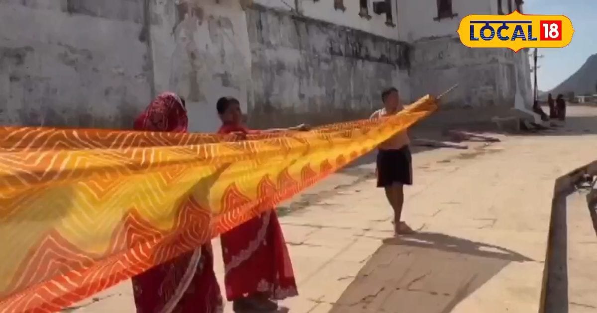 पुष्कर दिखी गजब की आस्था! 1800 मीटर लंबी पगड़ी से सजा सरोवर, 200 महिलाओं ने रचा भक्ति का अनोखा इतिहास