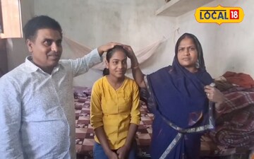 पलक और उनके परिजन