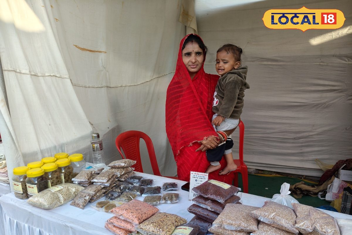 शादी के बाद छूट गई पढ़ाई, लेकिन नहीं टूटा हौसला! गांव की भारती ने किचन से खड़ा कर दिया अपना ‘ब्रांड’