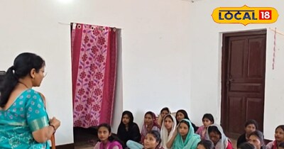 ट्रेनिंग लेती बच्चियां