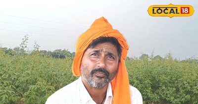 जानकारी देते किसान ललित महाजन 