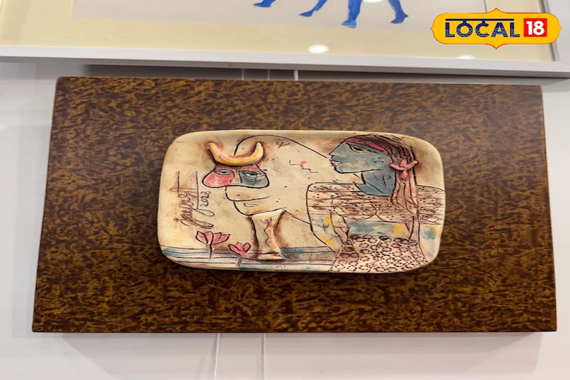 हैदराबाद के साथ-साथ देशभर के लगभग 300 कलाकार इस उत्सव में शिरकत कर रहे हैं। मुंबई की आयुषी जैन अपनी Abstract Art के लिए जानी जाती हैं जबकि भोपाल की अंजली प्रभाकर और बेंगलुरु की भावना वार्ष्णेय ब्रह्मांडीय चित्रण और विशिष्ट शैलियों को मंच पर उतारेंगी। इसके अतिरिक्त, कला प्रेमियों के लिए एम.एफ. हुसैन और लक्ष्मा गौड़ जैसे महान भारतीय दिग्गजों के कार्यों को करीब से देखने और समझने का यह एक दुर्लभ अवसर होगा। हैदराबाद के साथ-साथ देशभर के लगभग 300 कलाकार इस उत्सव में शिरकत कर रहे हैं। मुंबई की आयुषी जैन अपनी Abstract Art के लिए जानी जाती हैं जबकि भोपाल की अंजली प्रभाकर और बेंगलुरु की भावना वार्ष्णेय ब्रह्मांडीय चित्रण और विशिष्ट शैलियों को मंच पर उतारेंगी। इसके अतिरिक्त, कला प्रेमियों के लिए एम.एफ. हुसैन और लक्ष्मा गौड़ जैसे महान भारतीय दिग्गजों के कार्यों को करीब से देखने और समझने का यह एक दुर्लभ अवसर होगा।