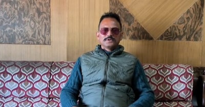 भाजपा नेता ने सुक्खू सरकार पर साधा निशाना: 'अपनों को पक्की नौकरी', गरीबों को '25 किलो की बोरी'.