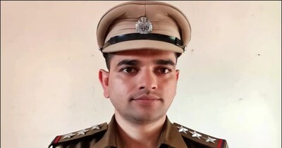 गौर रहे कि संजीव 2017 से सिविल सर्विसेज का एग्जाम दे रहे थे.