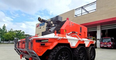 यह रोबोट खुद को ठंडा रखने के लिए अपने ऊपर पानी का छिड़काव करता है. (Image Credit : Hyundai Motor Group)