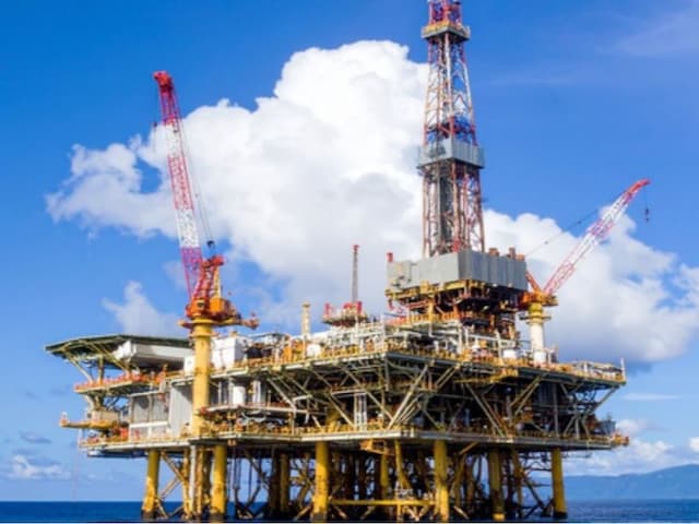 US दबाव नजरअंदाज, भारत ने बढ़ाया रूसी तेल आयात, एनर्जी पॉलिसी पर आजाद रुख