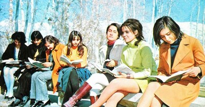 ईरान में रजा पहलवी के दौर में यह की महिलाएं काफी मॉर्डन थीं.