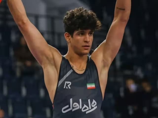 'खुदा के खिलाफ युद्ध', ईरान ने अपने रेसलिंग स्टार को फांसी पर क्यों लटकाया?