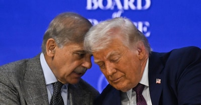 ईरान ने पाकिस्तान और अमेरिका को दिया झटका