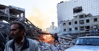 तेहरान को कबाड़ में तब्दील कर दिया...