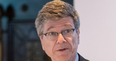 Jeffrey Sachs अमेर‍िका के बड़े अर्थशास्‍त्री हैं.