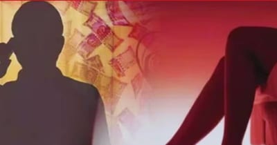 पुलिस ने हनी ट्रैप गिरोह की तीन महिलाओं और एक युवक को गिरफ्तार किया है.