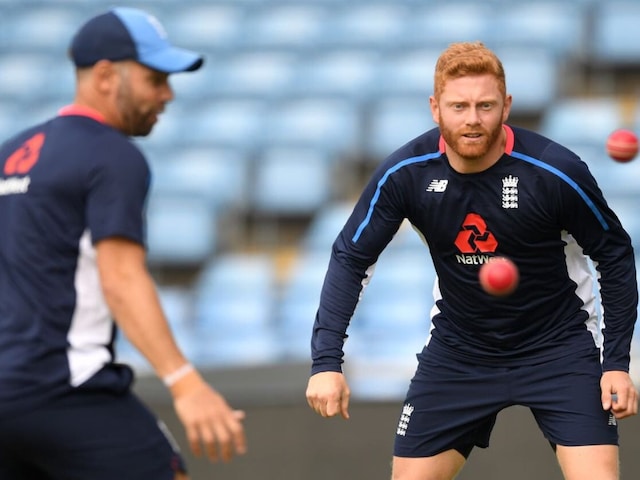 हमें वापस घर वापस ले चलो? इंग्लैंड के क्रिकेटर जॉनी बेयरस्टो अबू धाबी में फंसे