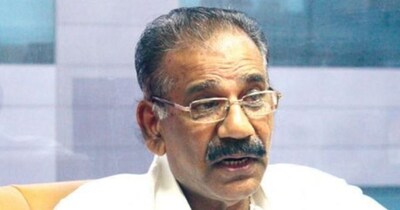 नामांकन छाननीदरम्यान पावती हिसकावून पळाला अनोळखी तरुण, आमदार उमेदवार थक्क.