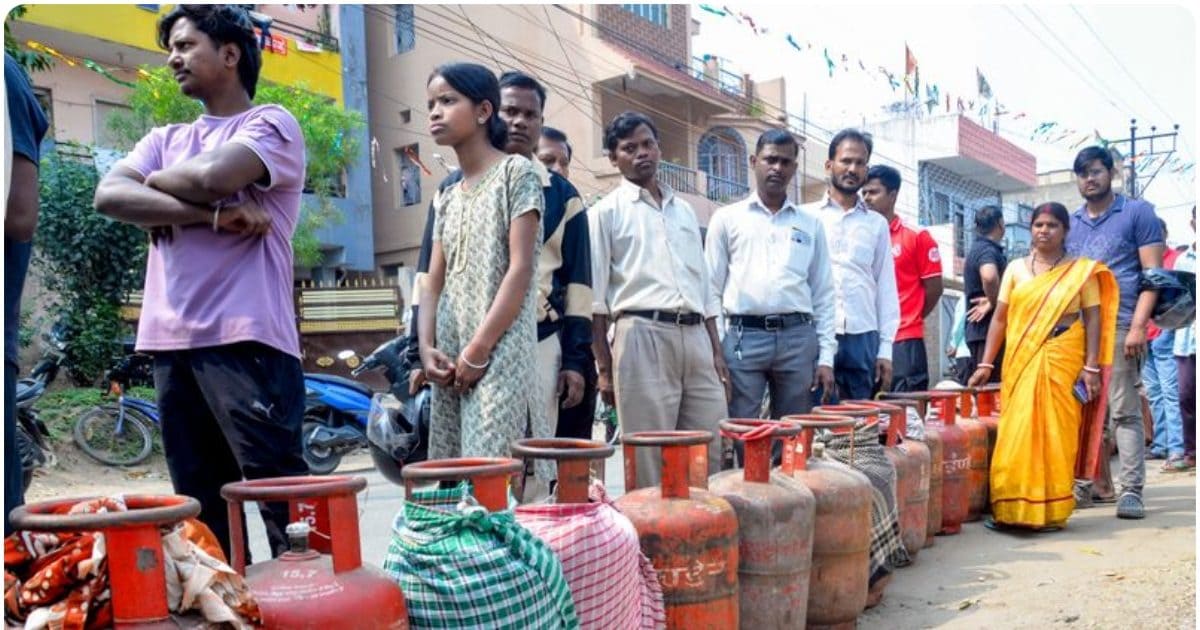 LPG Crisis Live Updates: गैस सिलेंडर की किल्लत के बीच केरोसिन की वापसी, लोग तैयार कर रहे बैकअप प्लान