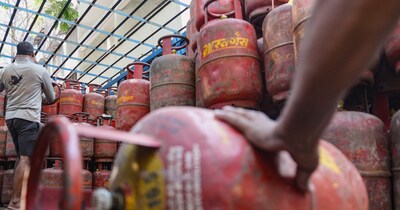 कॉमर्श‍ियल एलपीजी गैस सिलेंडरों को लेकर रेखा गुप्‍ता सरकार का अहम फैसला. 