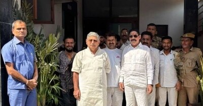 मोकामा विधायक अनंत सिंह ने केंद्रीय मंत्री ललन सिंह से मुलाकात की.