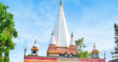 चैत्र नवरात्रि के छठे दिन मां कात्यायनी की पूजा करते हैं. (IANS)