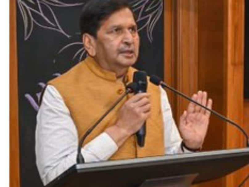 share market crash, azim Premji net worth, shiv nadar net worth, kp singh net worth, indian billionaires asset down, शेयर बाजार में गिरावट से अरबपतियों को नुकसान, भारतीय अरबपतियों को बड़ा नुकसान, अजीम प्रेमजी की नेट वर्थ, शिव नाडर की नेट वर्थ, केपी सिंह नेट वर्थ, भारतीय अरबपतियों को क्‍यों हो रहा नुकसान 