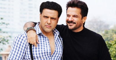 नई दिल्ली. बॉलीवुड के इतिहास में कुछ तारीखें ऐसी हैं, जिन्हें भूल पाना मुश्किल है. ऐसी ही एक तारीख है 25 मार्च 1994. यह वह समय था जब गोविंदा अपनी कॉमिक टाइमिंग और डांसिंग स्किल्स से हर डायरेक्टर के फेवरेट थे, जबकि अनिल कपूर अपनी 'झकास' इमेज और सीरियस एक्टिंग से इंडस्ट्री में अपना दबदबा बना रहे थे. इसी दिन थिएटर में दो बड़ी फिल्मों के बीच जबरदस्त मुकाबला देखने को मिला- 'खुद्दार', जिसमें गोविंदा और करिश्मा कपूर थे और 'लाडला', जो अनिल कपूर, श्रीदेवी और रवीना टंडन स्टारर एक लव ट्रायंगल था.