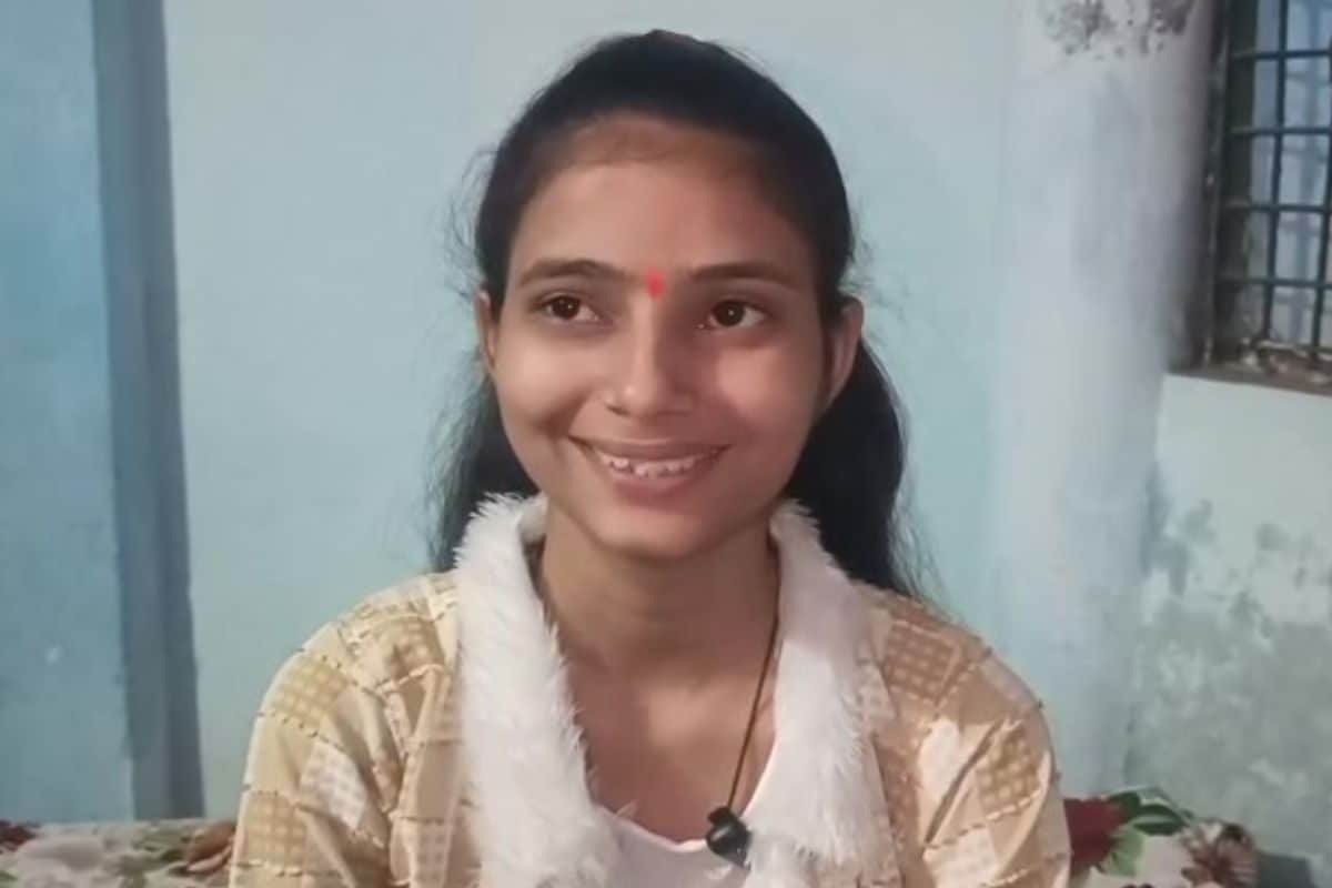 गरीब किसान परिवार में आई \'खुशी\' ने किया बड़ा कमाल, 93.60% अंक के साथ बनी जिला टॉप, एक बेटी की कहानी सबके लिए प्रेरणा