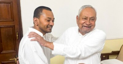 नीतीश कुमार के फैसले पर प्रतिक्रिया देते हुए निशांत कुमार ने कहा कि यह उनके पिता का व्यक्तिगत निर्णय है और वह इसका सम्मान करते हैं.