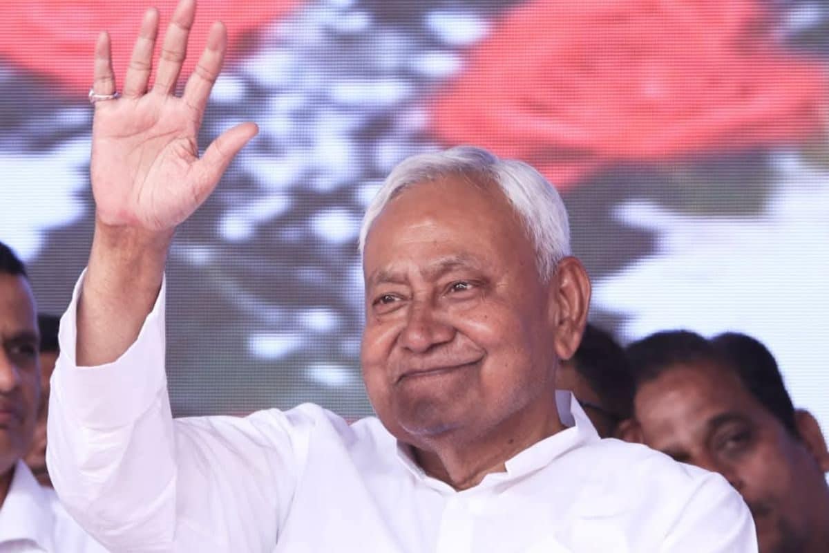 Nitish Kumar Oath LIVE: राज्यसभा शपथ पर पीएम मोदी ने नीतीश कुमार को दी बधाई, मांझी हुए भावुक