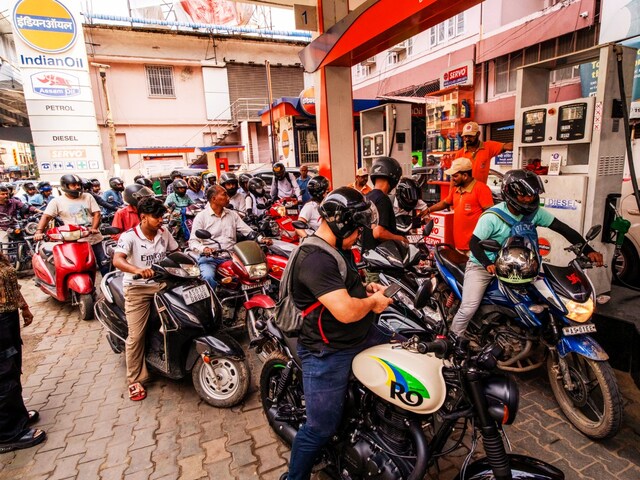 पड़ोसियों के यहां लगी आग, पर भारत में फ्यूल सप्लाई फुल! एलपीजी उत्पादन 40% बढ़ा