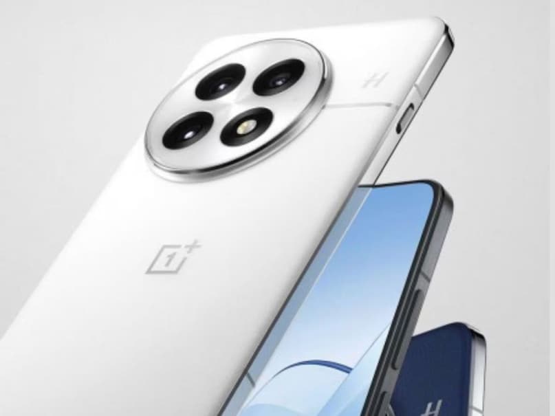 डिस्प्ले में 2K LTPO AMOLED पैनल मिलता है, जो शानदार विजुअल एक्सपीरिएंस देता है. कैमरा सेटअप भी खास है, क्योंकि इसमें हैसेलब्लेड के साथ ट्यून किया गया ट्रिपल कैमरा सिस्टम दिया गया है, जिससे फोटो और वीडियो क्वालिटी बेहतर होती है.