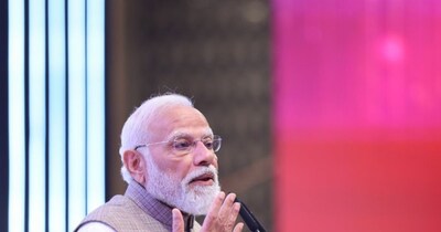 पीएम मोदी ने असम को 48 घंटे में लगभग 48 हजार करोड़ का तोहफा दिया. 